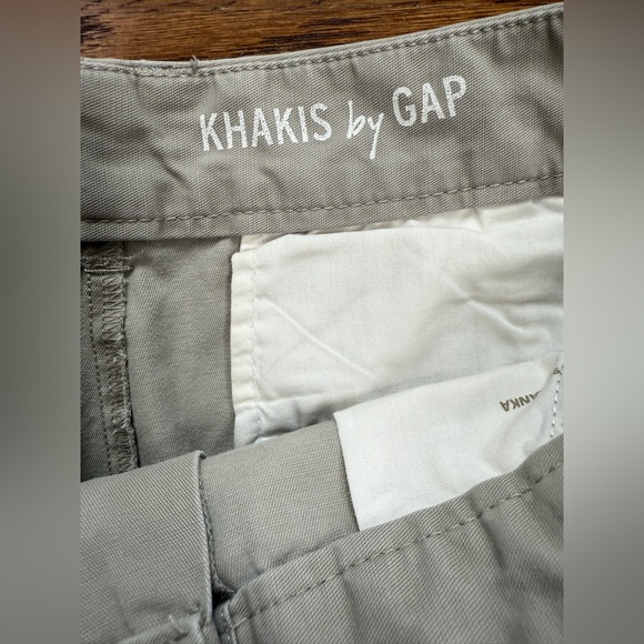 Gap Boyfriend Roll Up Classic Khaki/ Gray Women's Shorts Size 6 - Picture 9 of 15